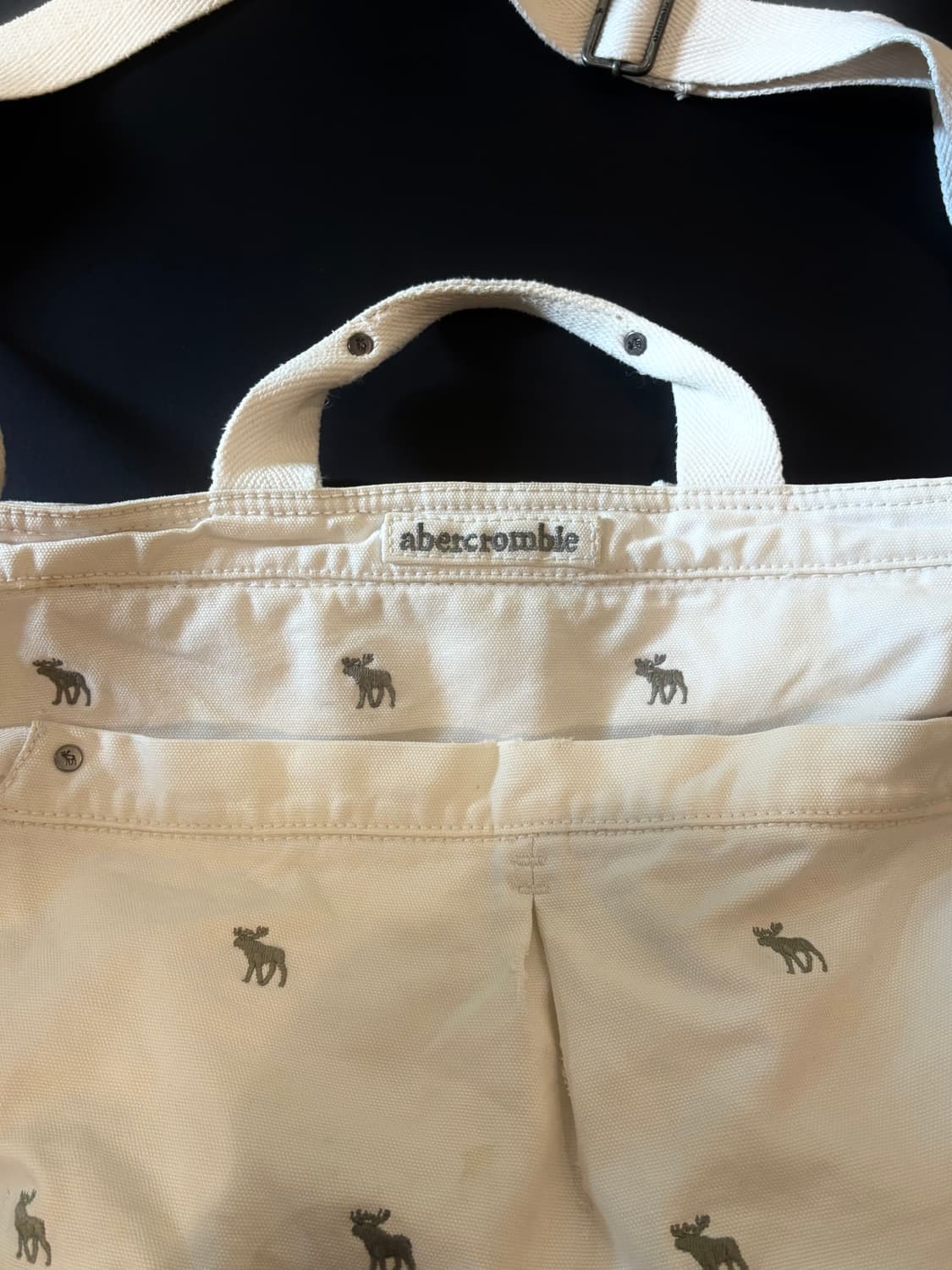 아베크롬비 메신저백 화이트 그레이 상품이미지3