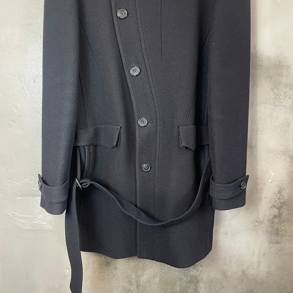 솔리드 옴므 커브드 코트 상품이미지4