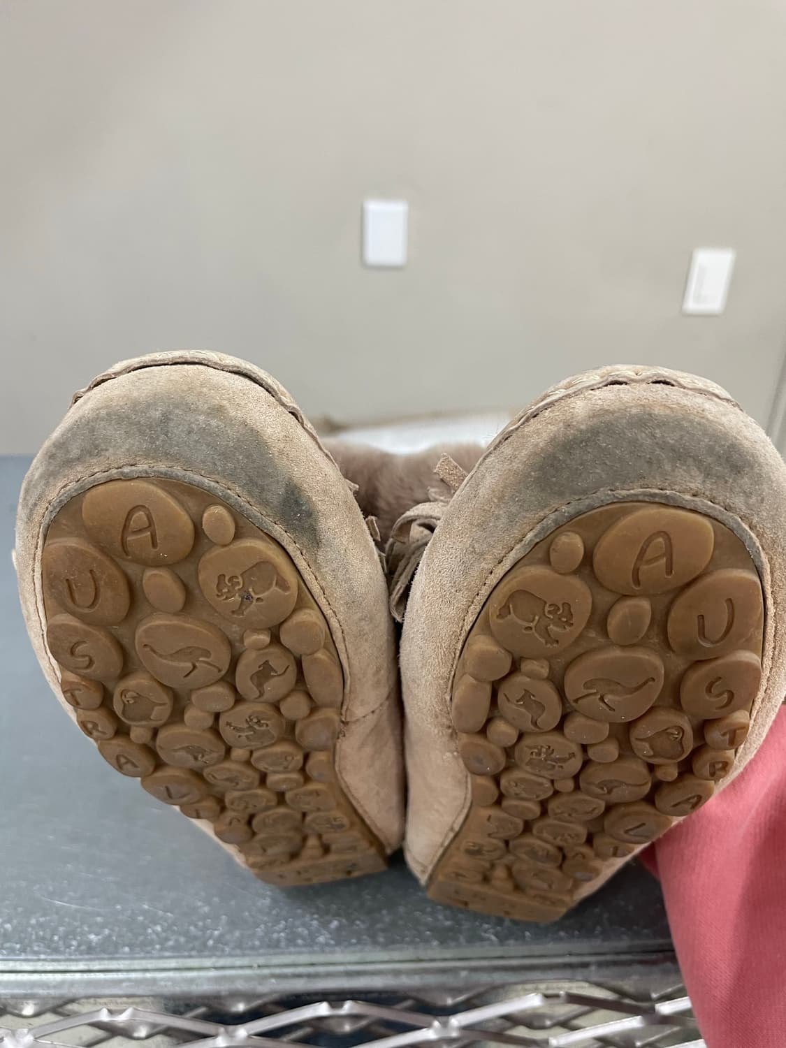 어그 오즈웨어 태슬 양털 모카신 220 상품이미지9