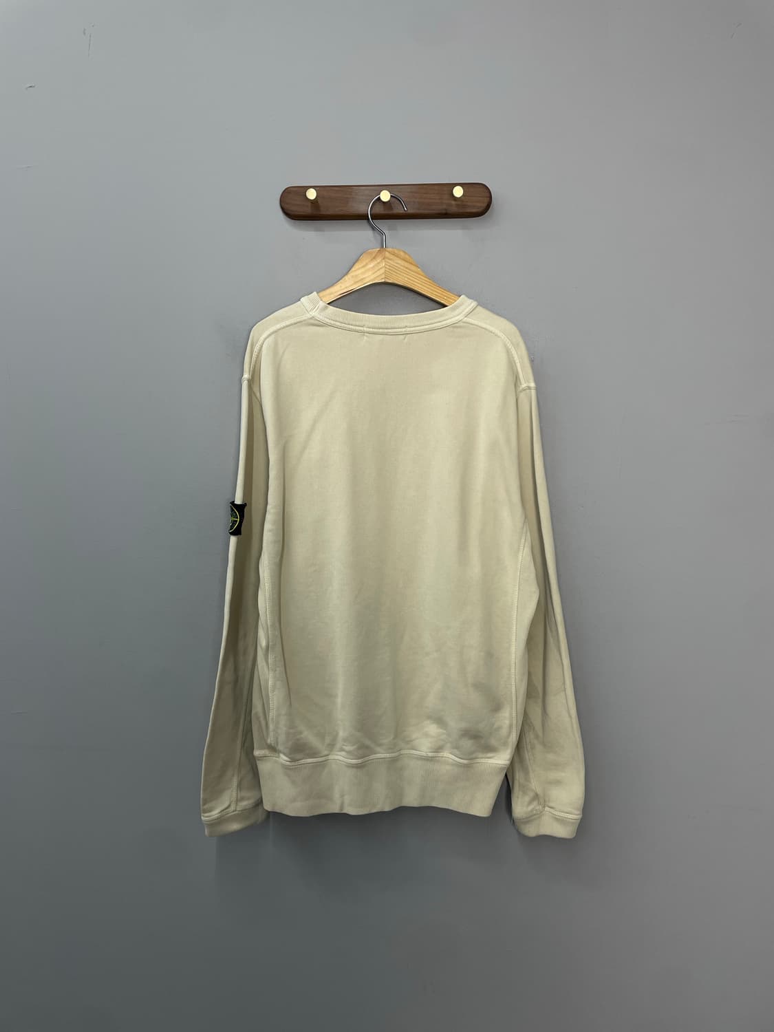 스톤아일랜드 와팬 패치 아이보리 맨투맨 H1737 상품이미지4