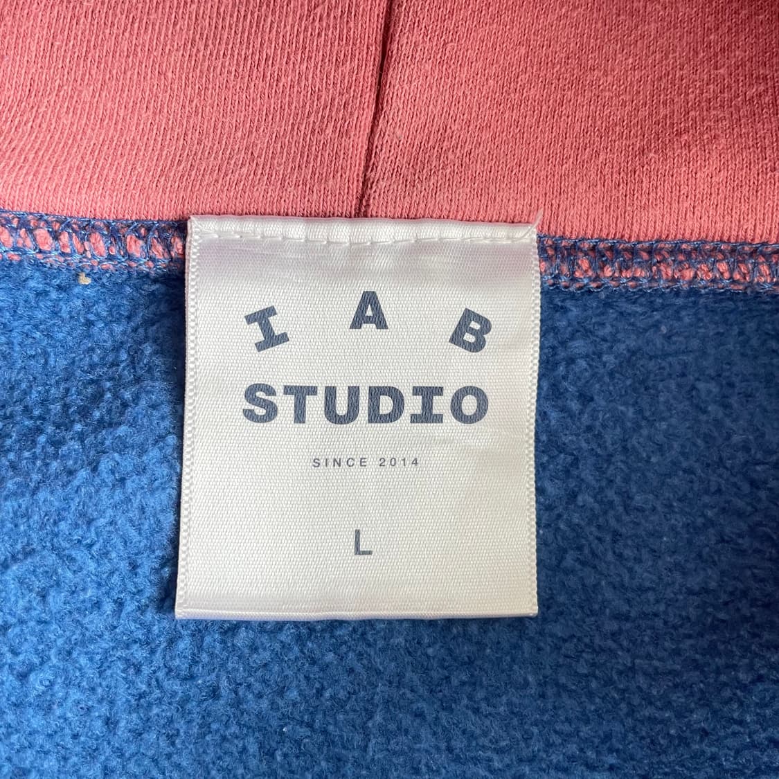 IAB Studio  아이앱 스튜디오 멀티컬러 후드티 상품이미지5