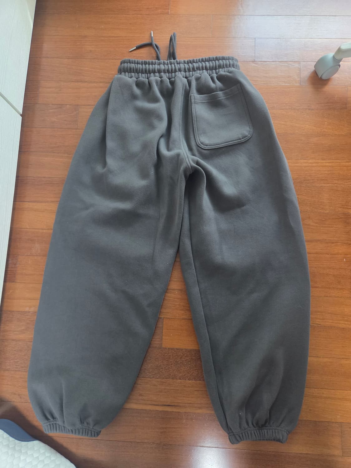 언더마이카 무03 조거팬츠 올리브 2사이즈 팝니다 상품이미지3