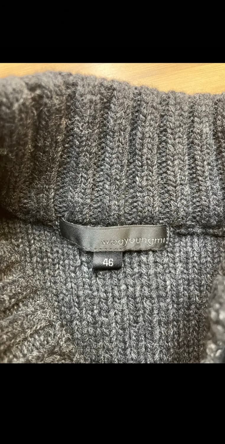 우영미 니트 코트 판매합니다. 사이즈는 46이고, 톤 다운된 색감이라 여 상품이미지3