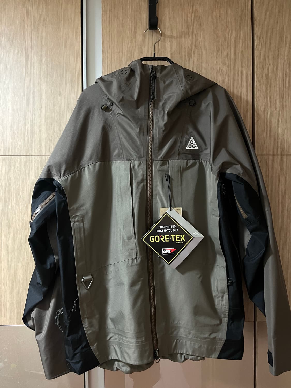  ACG 스톰핏 ADV 고어텍스 미저리 릿지 자켓 아이언 스톤S팜 상품이미지5