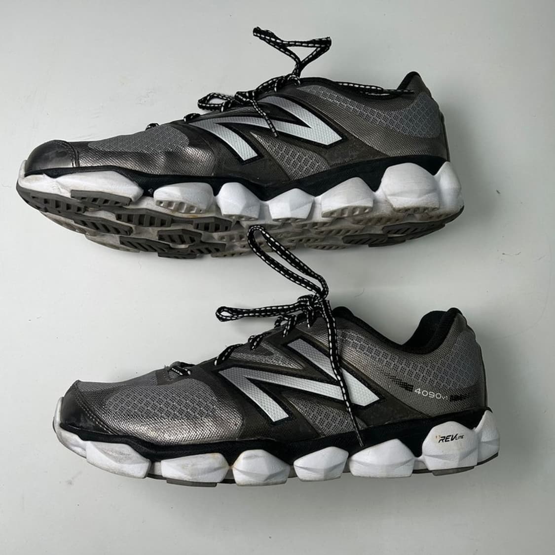 뉴발란스 4090 러닝화 280 상품이미지2