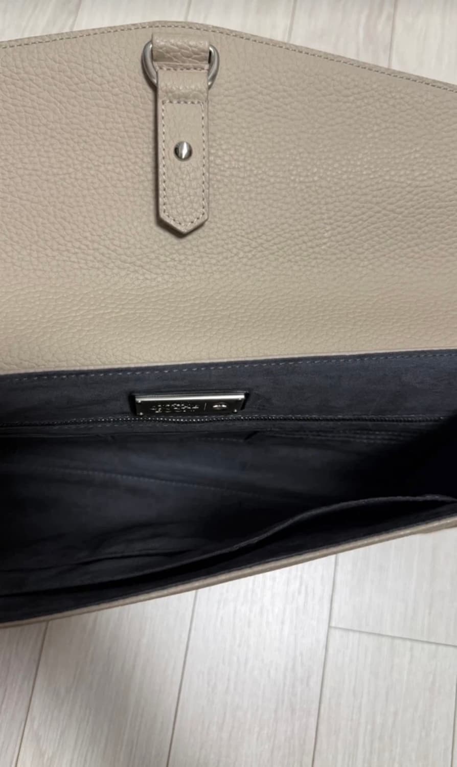 맨온더분 클러치백 상품이미지3