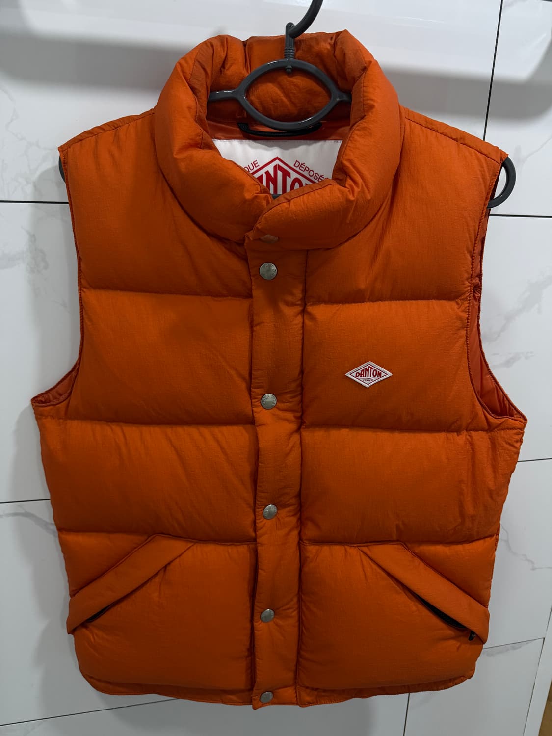 단톤 패딩조끼 상품이미지4