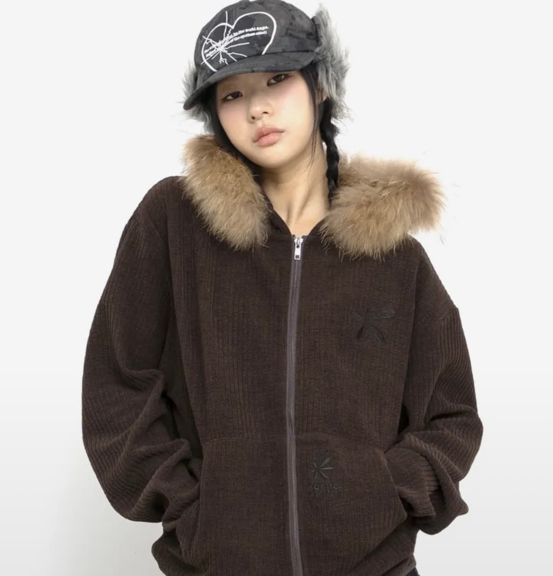 글랙 드로플랫 라쿤 퍼 집업 후드 (BROWN) 상품이미지3