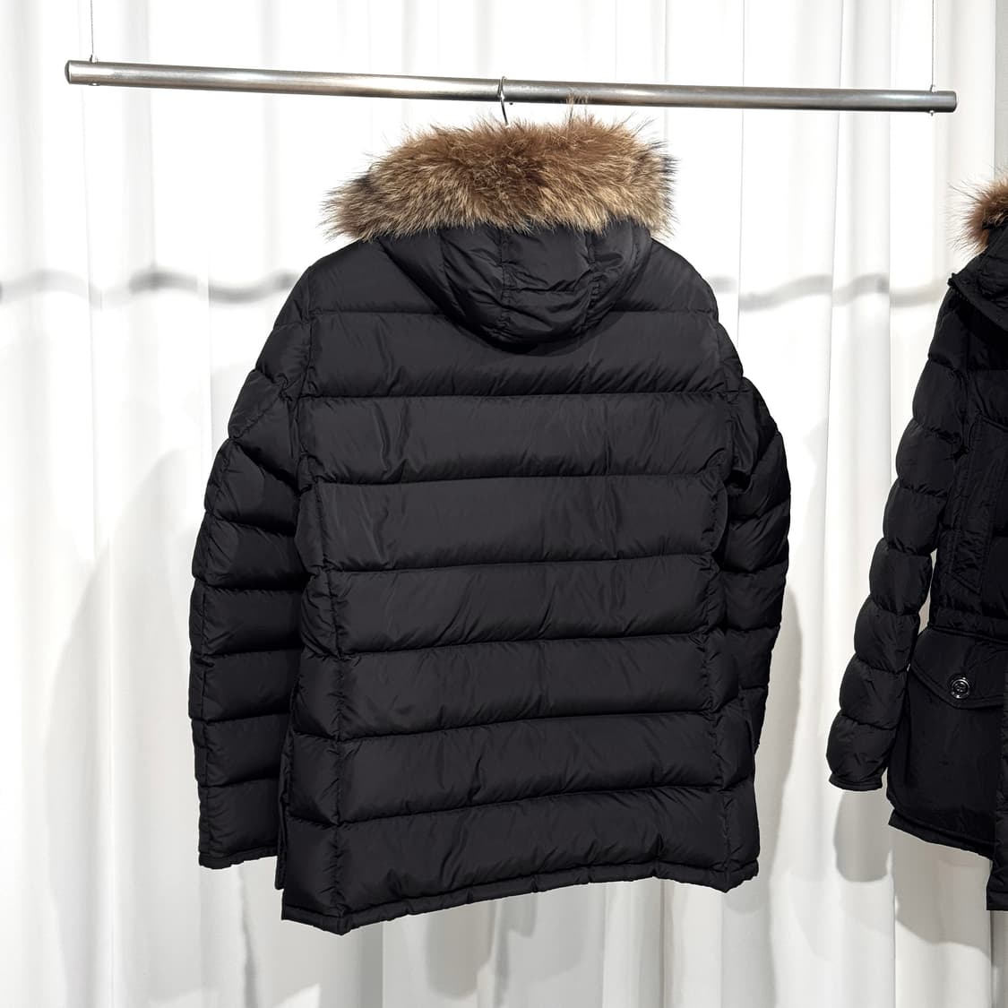 몽클레어 클루니 다운패딩 블랙 4 상품이미지7