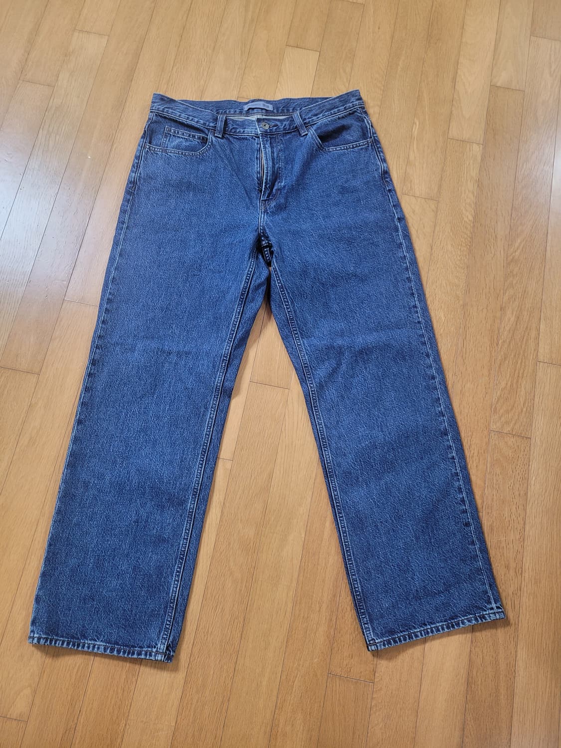 유니클로 jw앤더슨 스트레이트 데님 33 상품이미지2