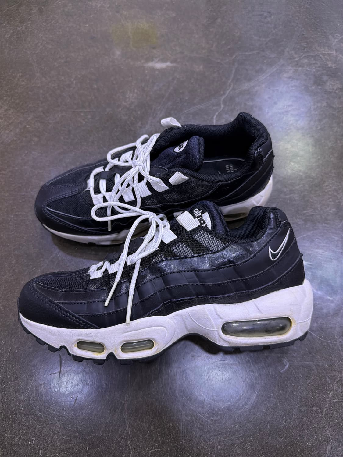 나이키 우먼스 에어맥스95 에센셜 음양 팩 블랙 235 상품이미지6