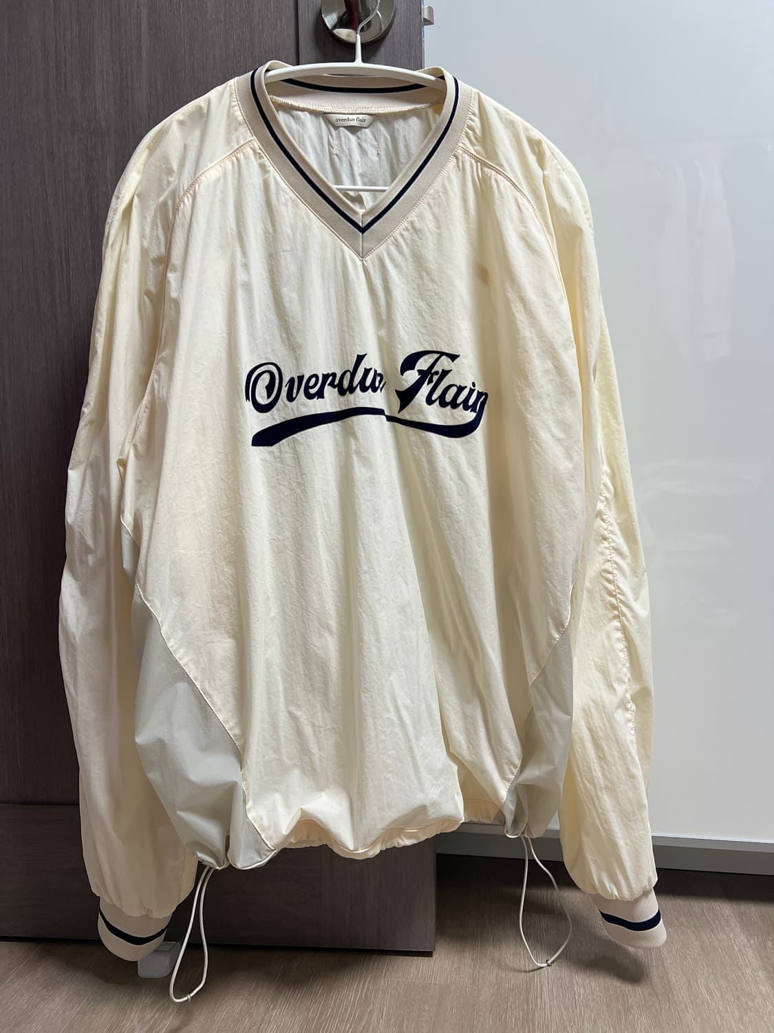 오버듀플레어 나일론 맨투맨 아이보리 상품이미지5