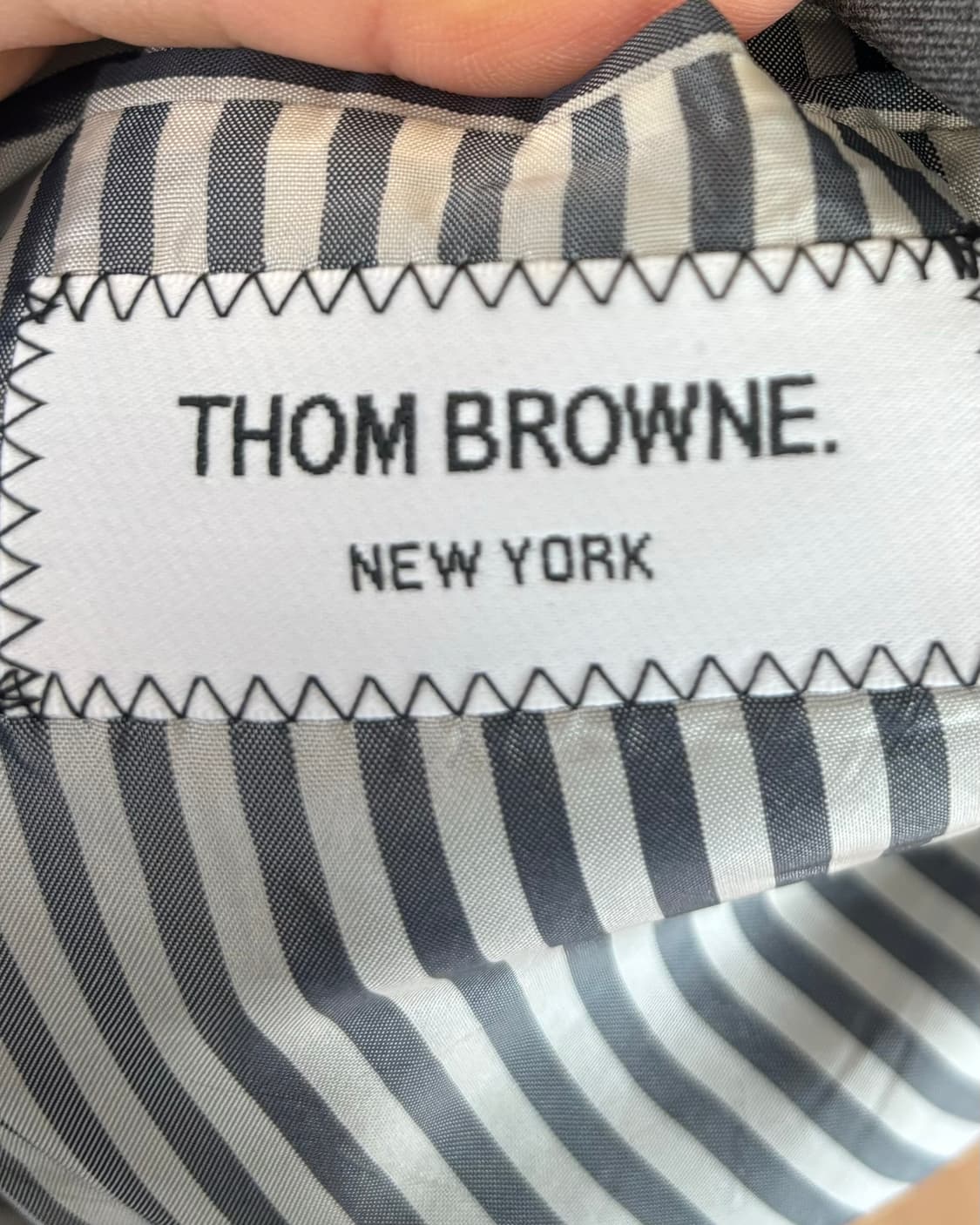 톰 브라운 그레이 노치드 라펠 블레이저 자켓 상품이미지7