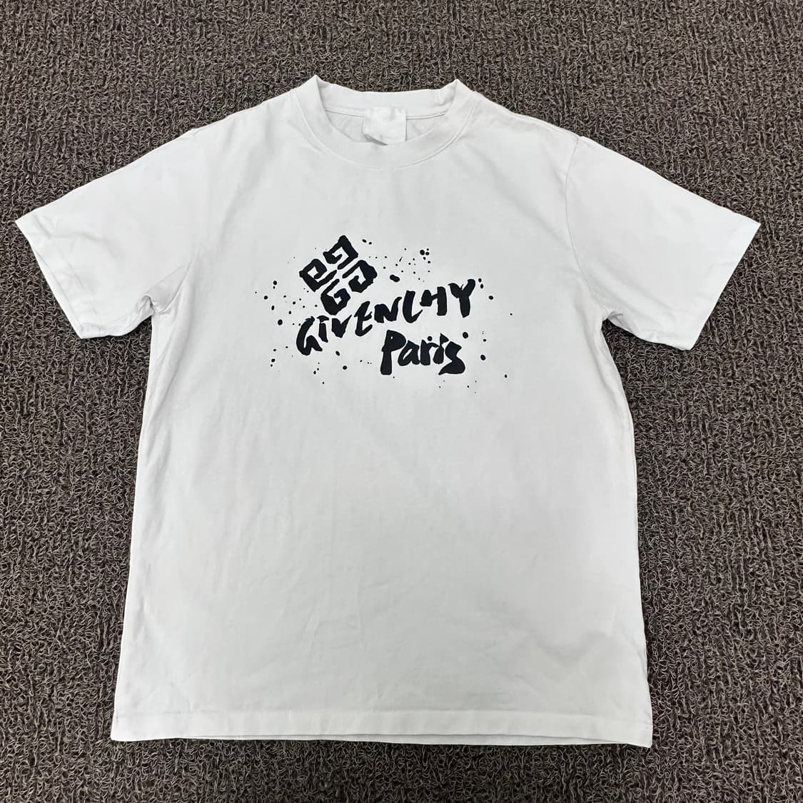 GIVENCHY 지방시 반팔티셔츠 M 상품이미지1