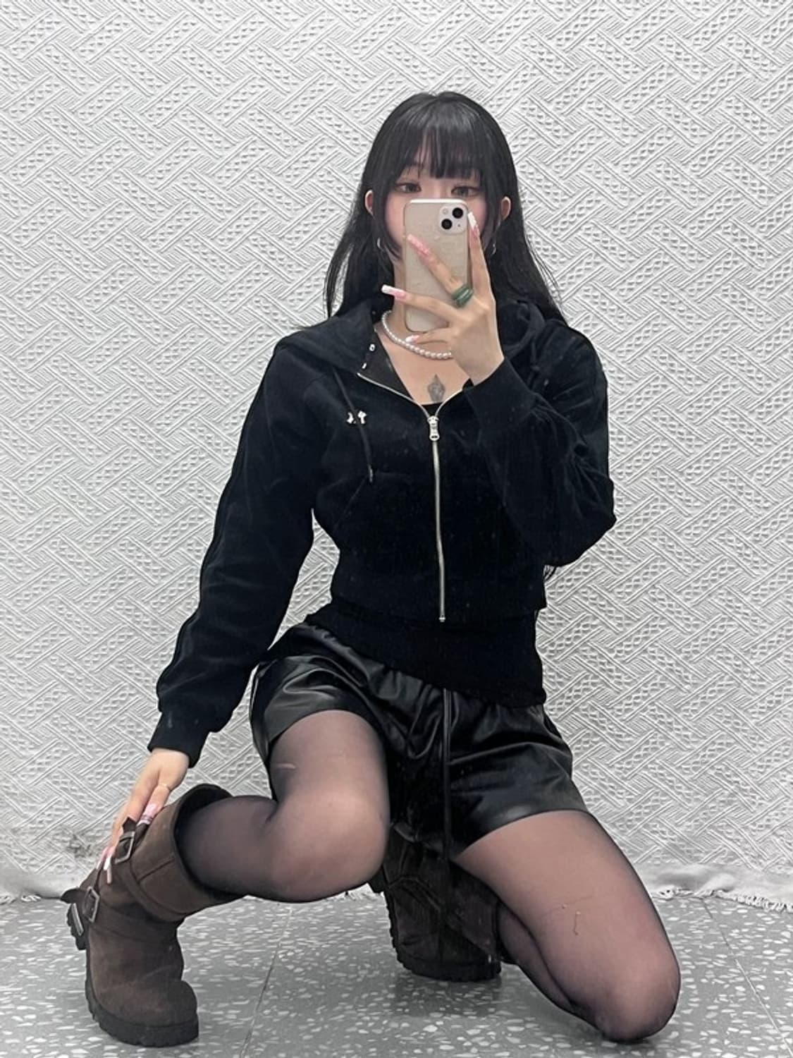 MLB 뉴욕양키스 스트릿 펑크 키치 벨벳 크롭 후드집업 XS C12531 상품이미지1