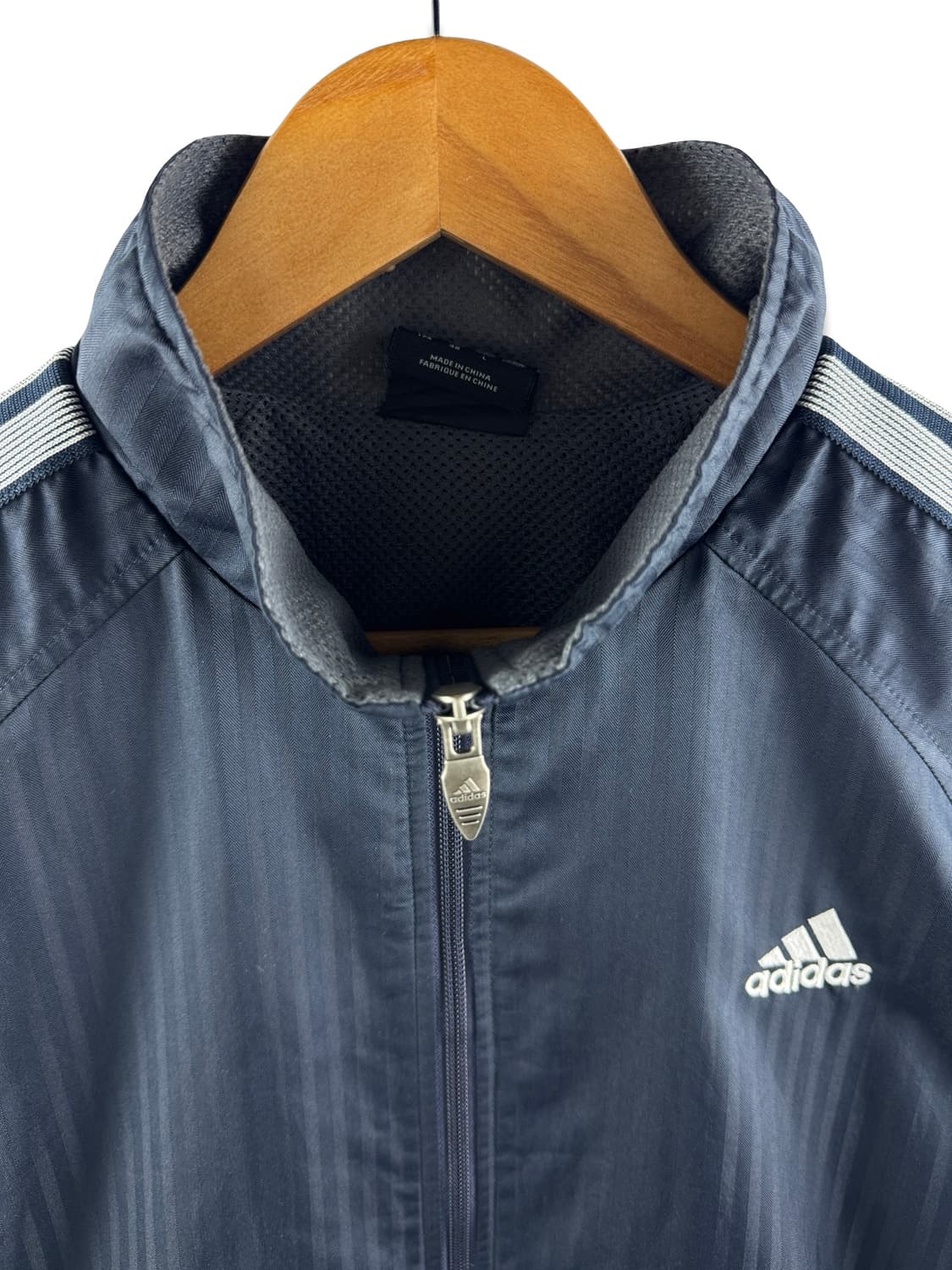 아디다스 올드스쿨 네이비 바람막이3050 상품이미지3