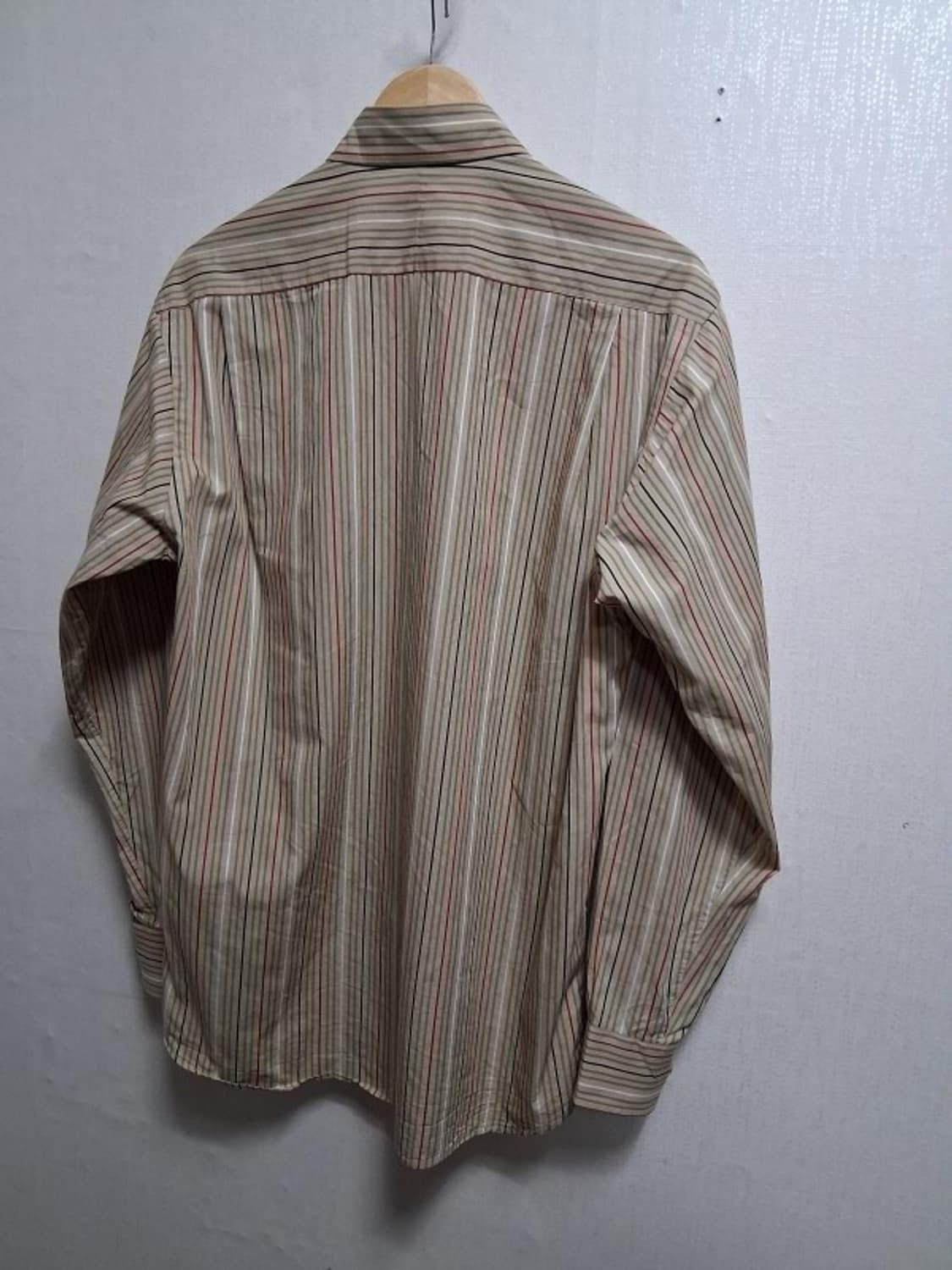 버버리 런던 스트라이프 면셔츠 드레스셔츠겸 캐쥬얼
100L 상품이미지2