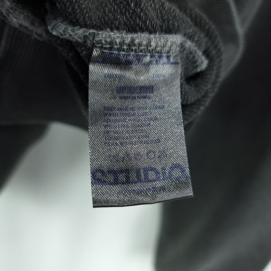 [꼼파뇨] 그래픽 프린팅 빈티지 워시드 오버핏 맨투맨 챠콜 M19303 상품이미지8