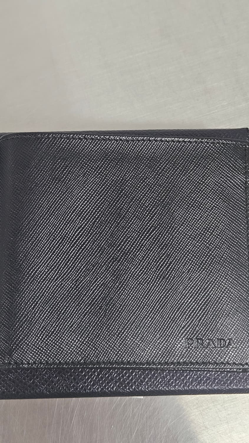 프라다 사피아노멀티크 남성반지갑 상품이미지1