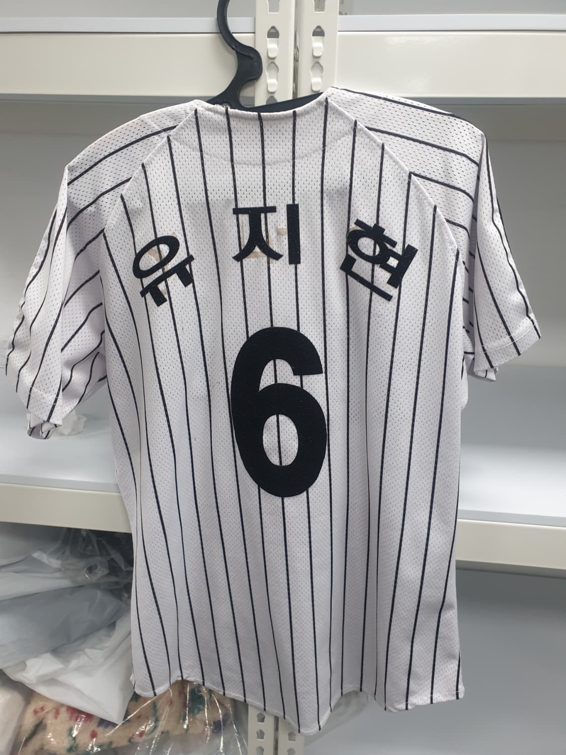 엘지트윈스 유니폼 95사이즈 95사이즈 유지현 마킹 팝니다. 상품이미지2