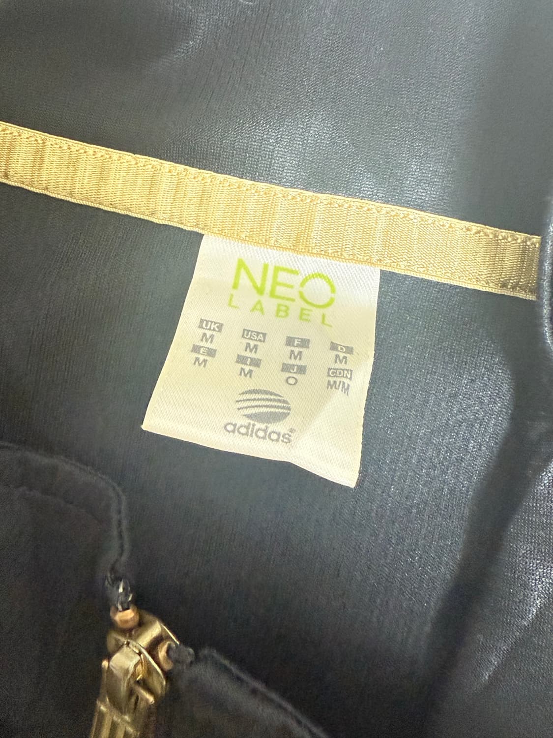 아디다스 네오 검골 트랙탑 져지 M 블랙 골드 상품이미지8