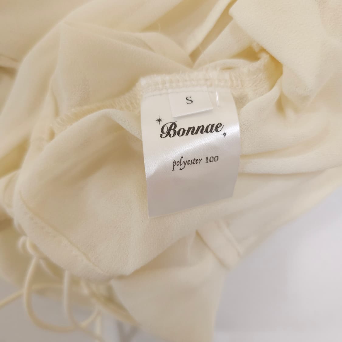 Bonnae 본네 레이스업 쉬폰 블라우스 상품이미지5
