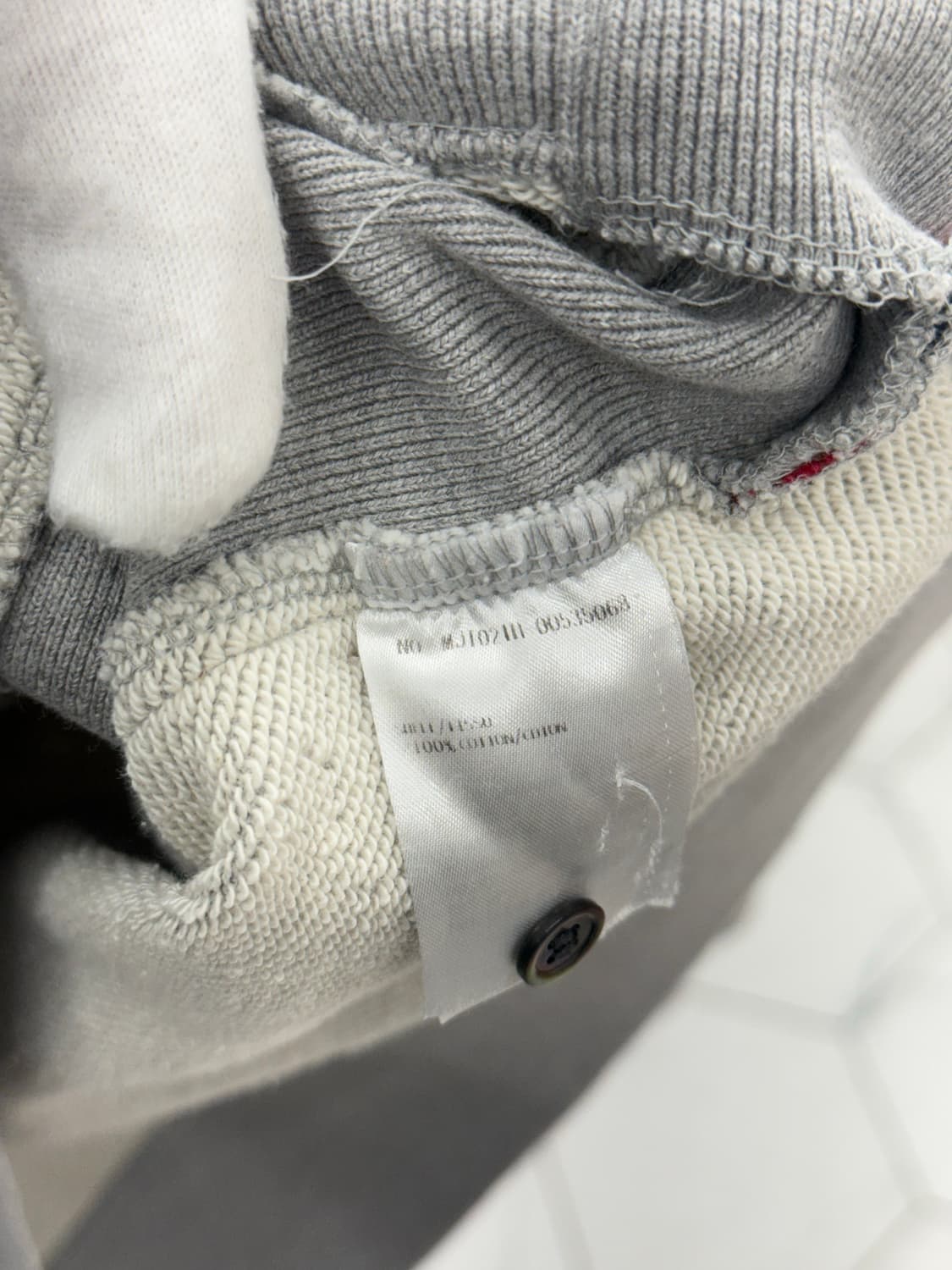 [5] 톰브라운 사선완장 맨투맨 상품이미지7