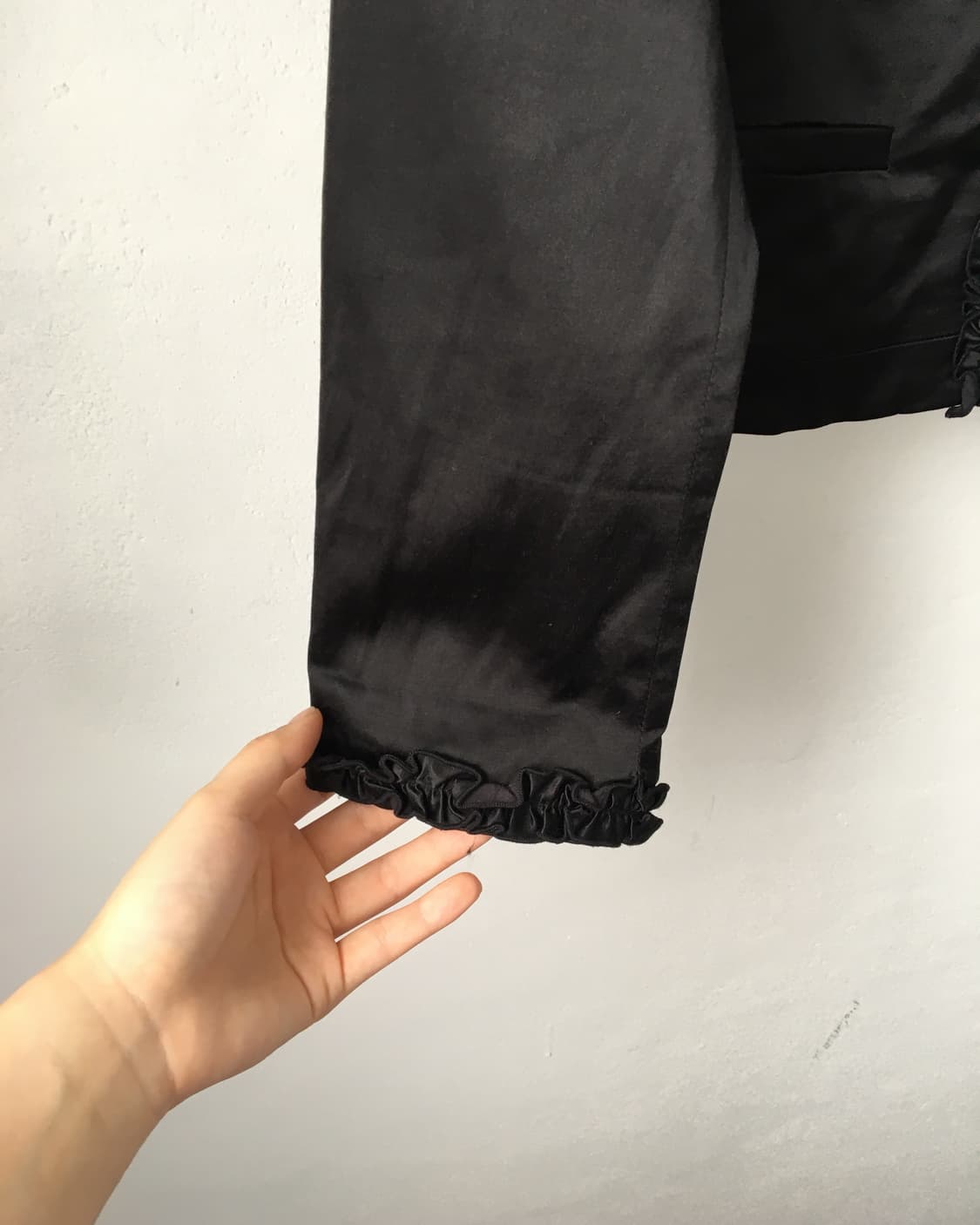 Frill point glossy jacket 상품이미지4