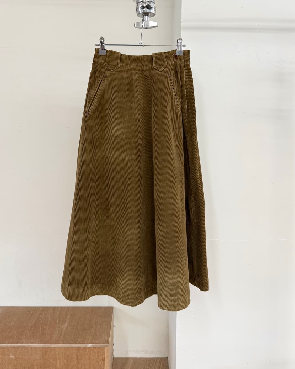 랄프로렌 컨트리 브라운 코듀로이 미디스커트 상품이미지1
