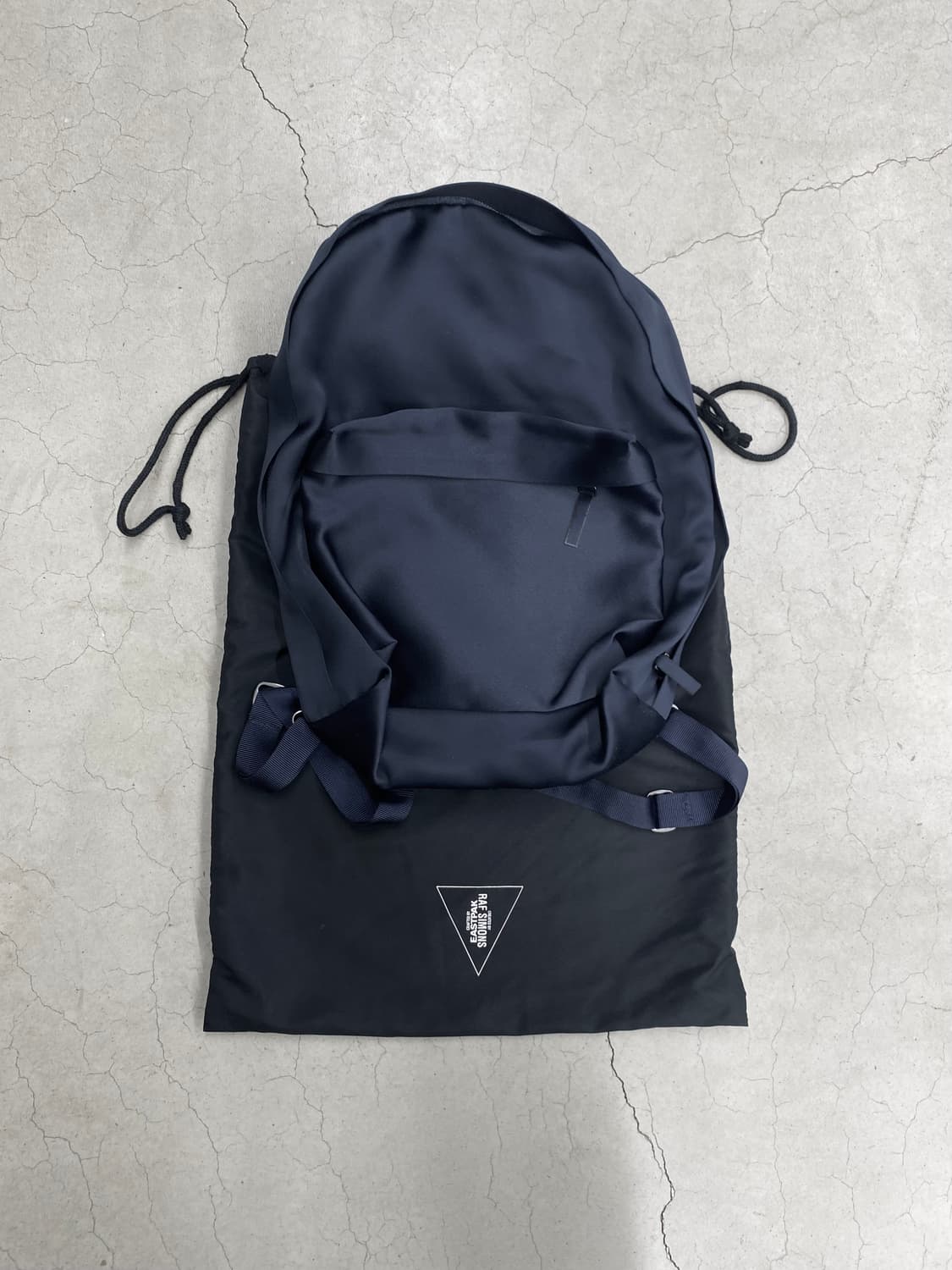 라프시몬스 x 이스트팩 사틴 백팩 (2013) 상품이미지1