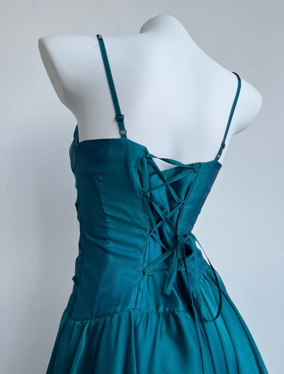 Genet Vivien 주네비비안 에메랄드 아일렛 원피스 상품이미지7