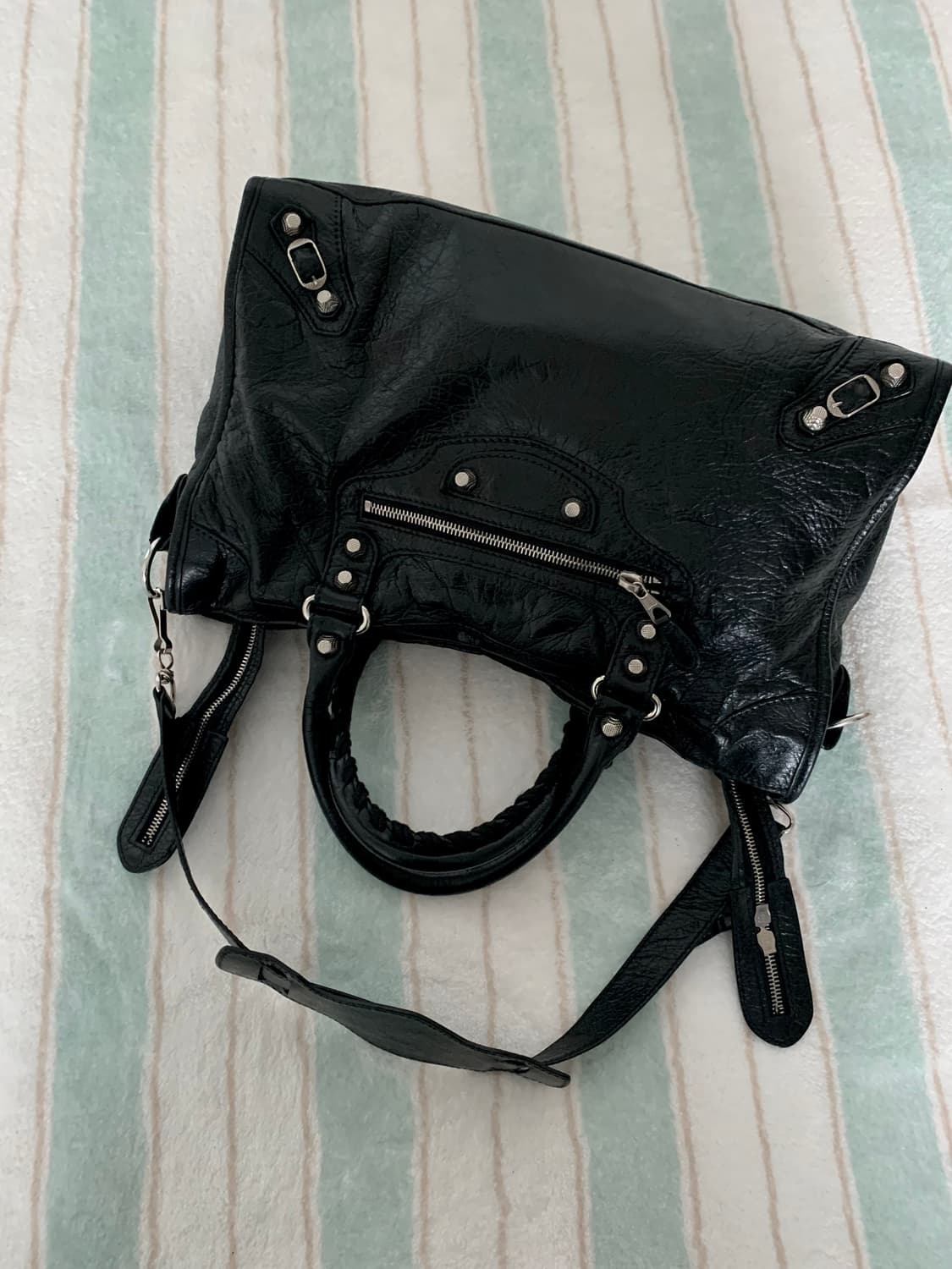 발렌시아가 시티백 미듐 블랙 은장 상품이미지1