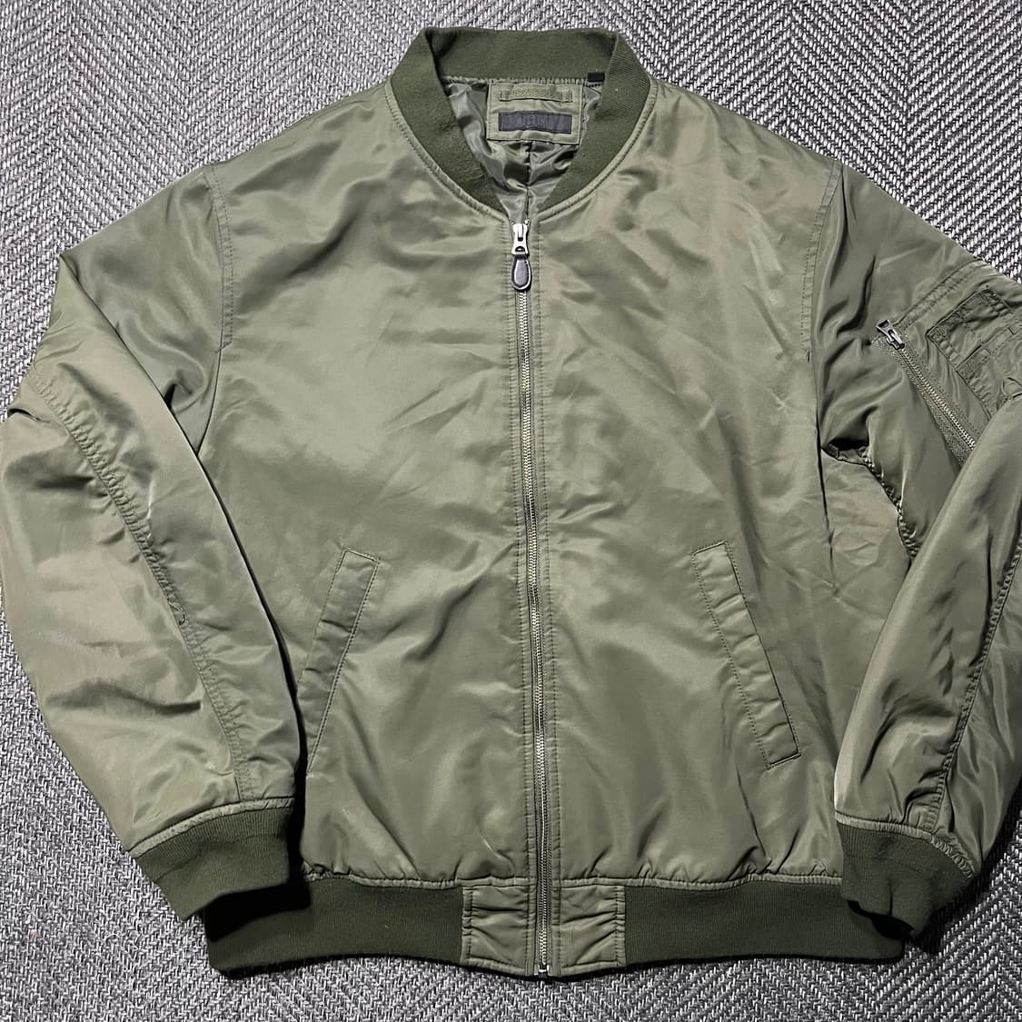 UNIQLO 유니클로 봄버 자켓 MA-1 상품이미지2