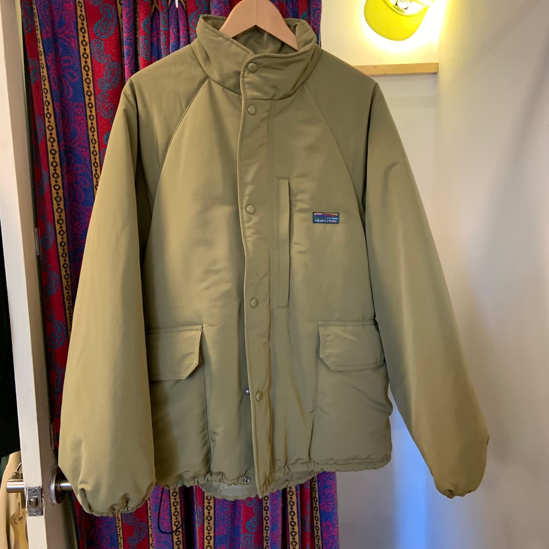 프릭스 스토어 패딩 상품이미지1