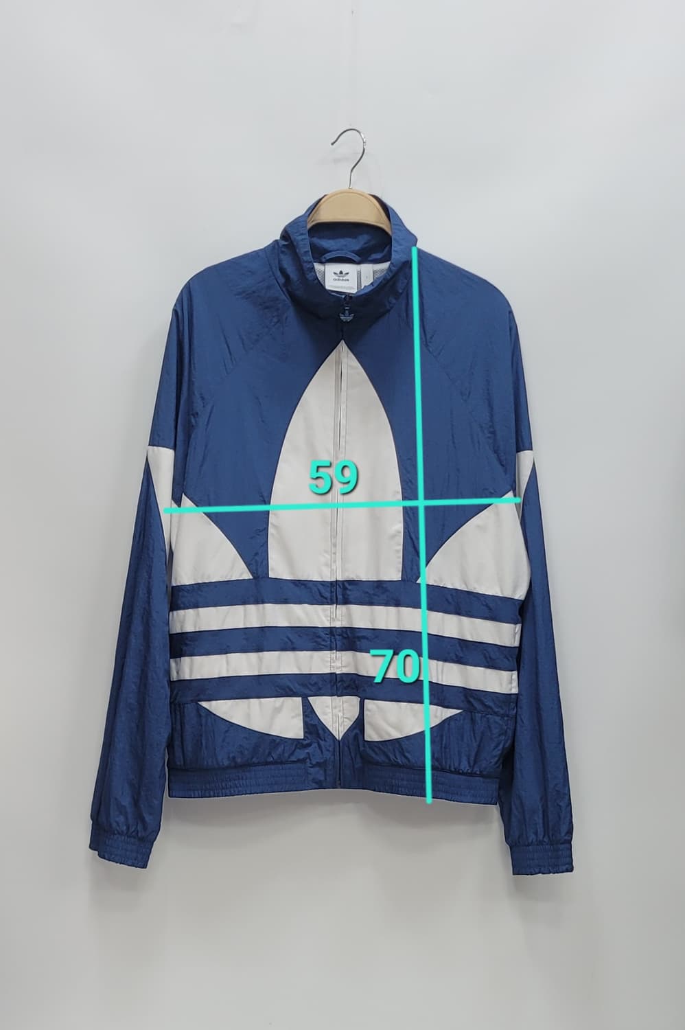 adidas 아디다스 빅 트레포일 트랙탑 바람막이 / 남 L

 상품이미지9
