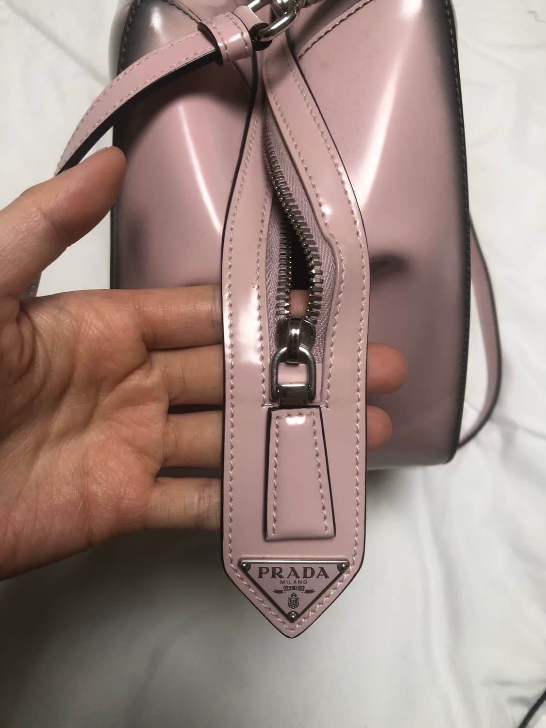 프라다 브러쉬드 슈퍼노바 핸드백 상품이미지7