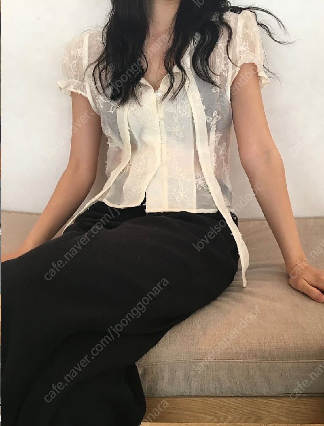 미트미 미닝아웃 퍼프 꽃 타이 블라우스 상품이미지3