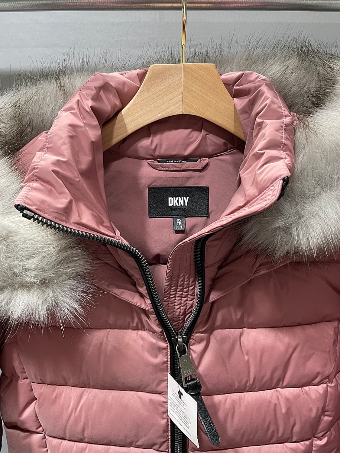 (정품/새상품) DKNY 여성 털 후드 분홍 점퍼 상품이미지2