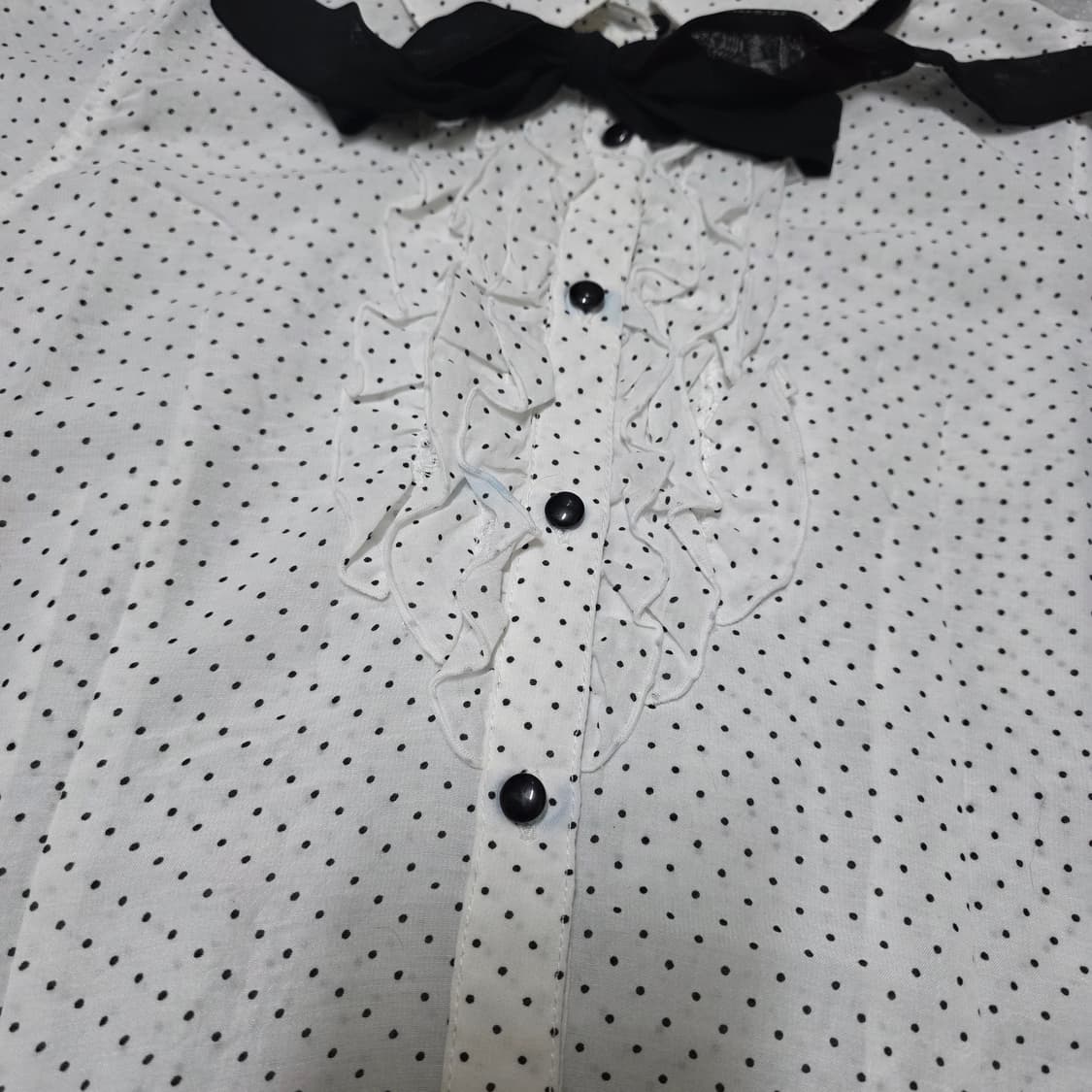 빈티지 리본 반팔 퍼프 화이트 도트 블라우스 갸루 모리 상품이미지3