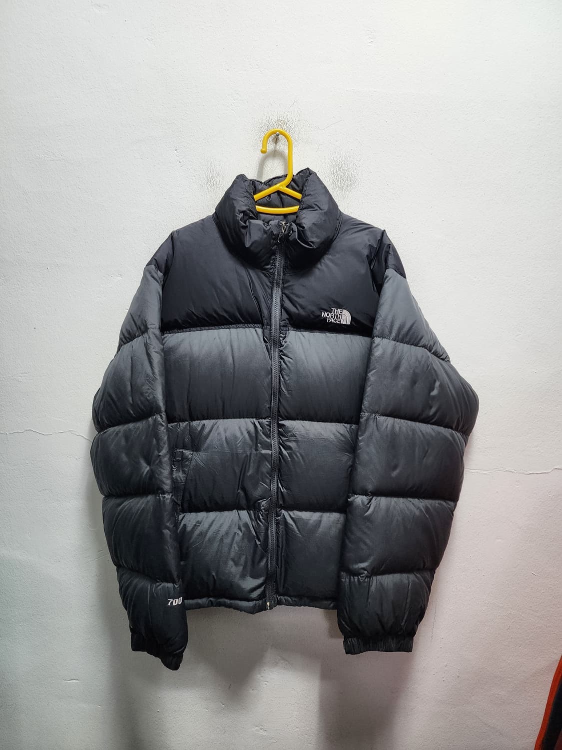 노스페이스 700 무광 그레이 눕시패딩  상품이미지1