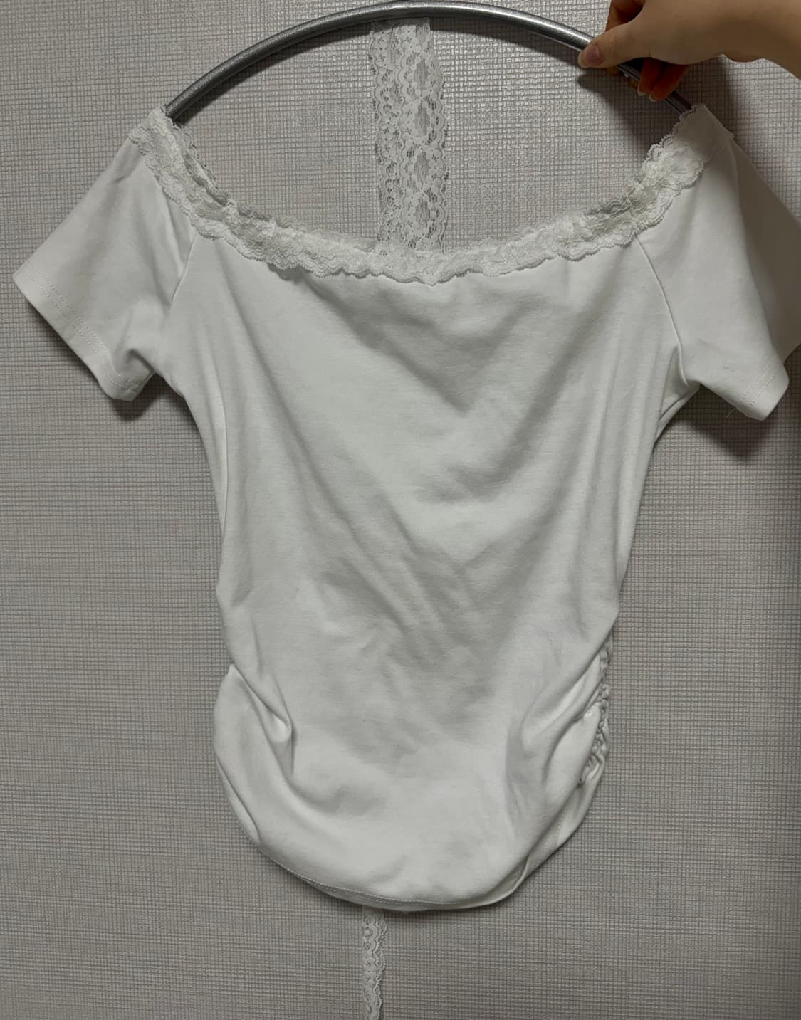 White Lace Trim Off Shoulder Top 상품이미지2