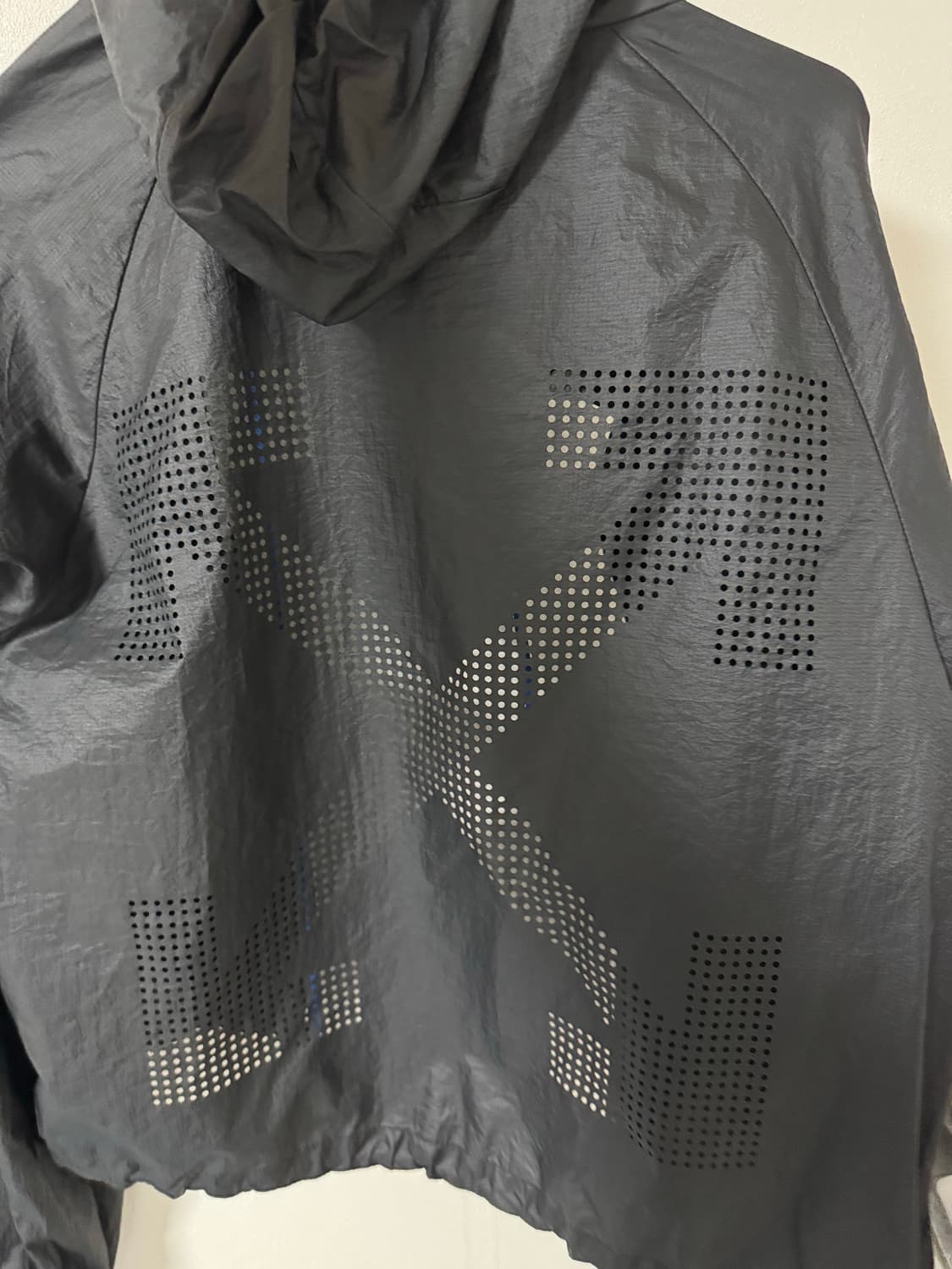 나이키 오프화이트 바람막이 상품이미지3