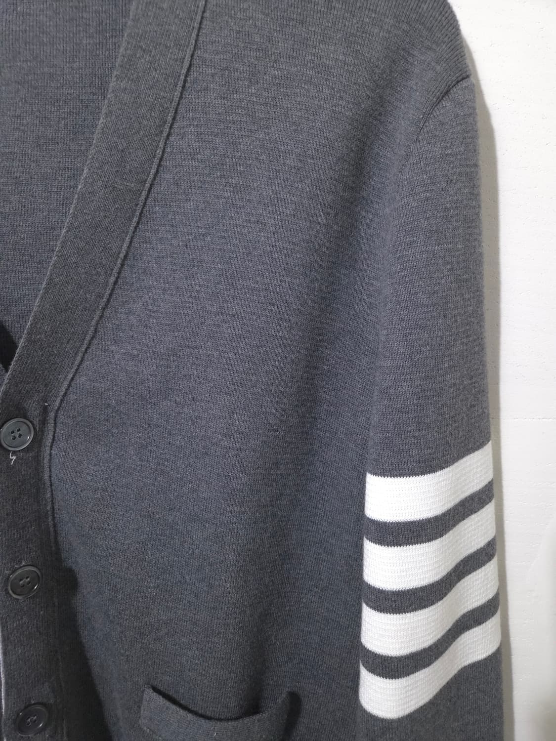 [새상품급, 2Size] 톰브라운 밀라노스티치 가디건 Gray 상품이미지4