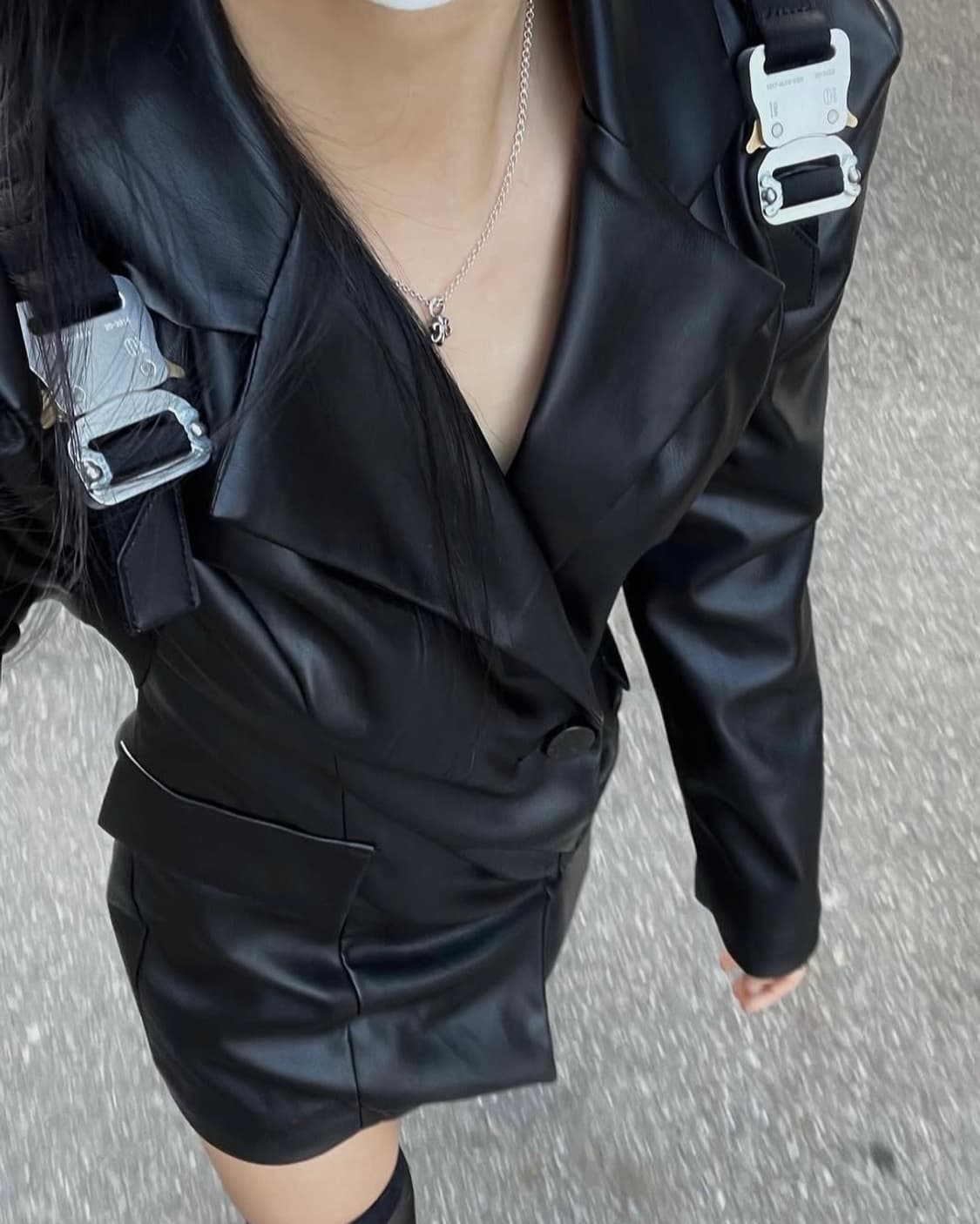 비엔프롬 레더원피스 상품이미지2