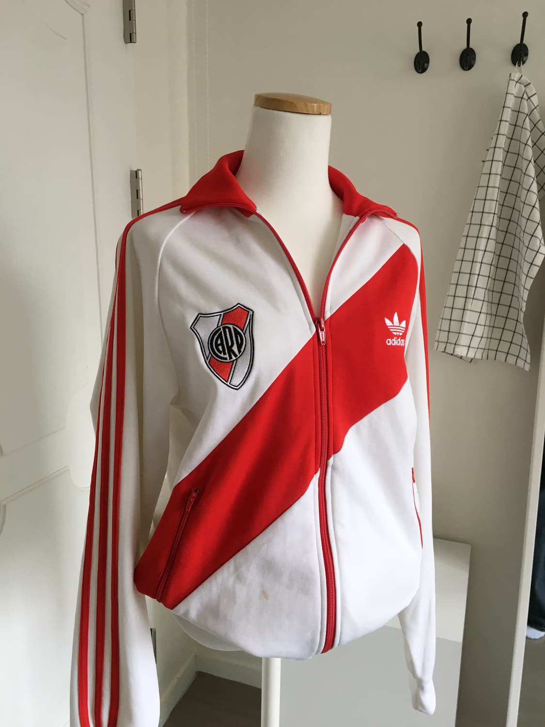 아디다스 리버플레이트 트랙탑 져지 상품이미지2