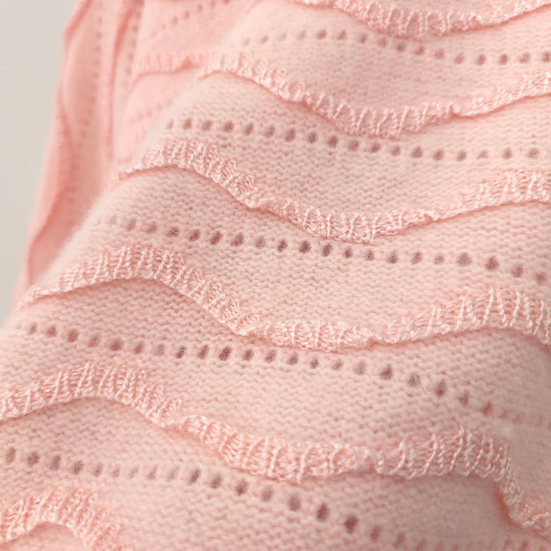 KAZAMIDORI 연핑크 울 가오리핏 물결패턴니트 상품이미지9