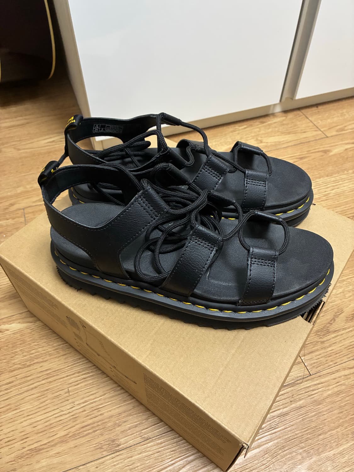 닥터마틴 나틸라 250 상품이미지1