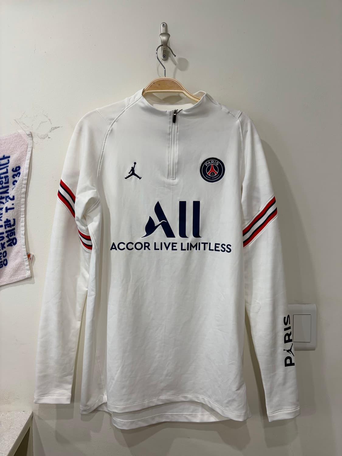 457. 조던 파리생제르망 롱슬리브 상품이미지1