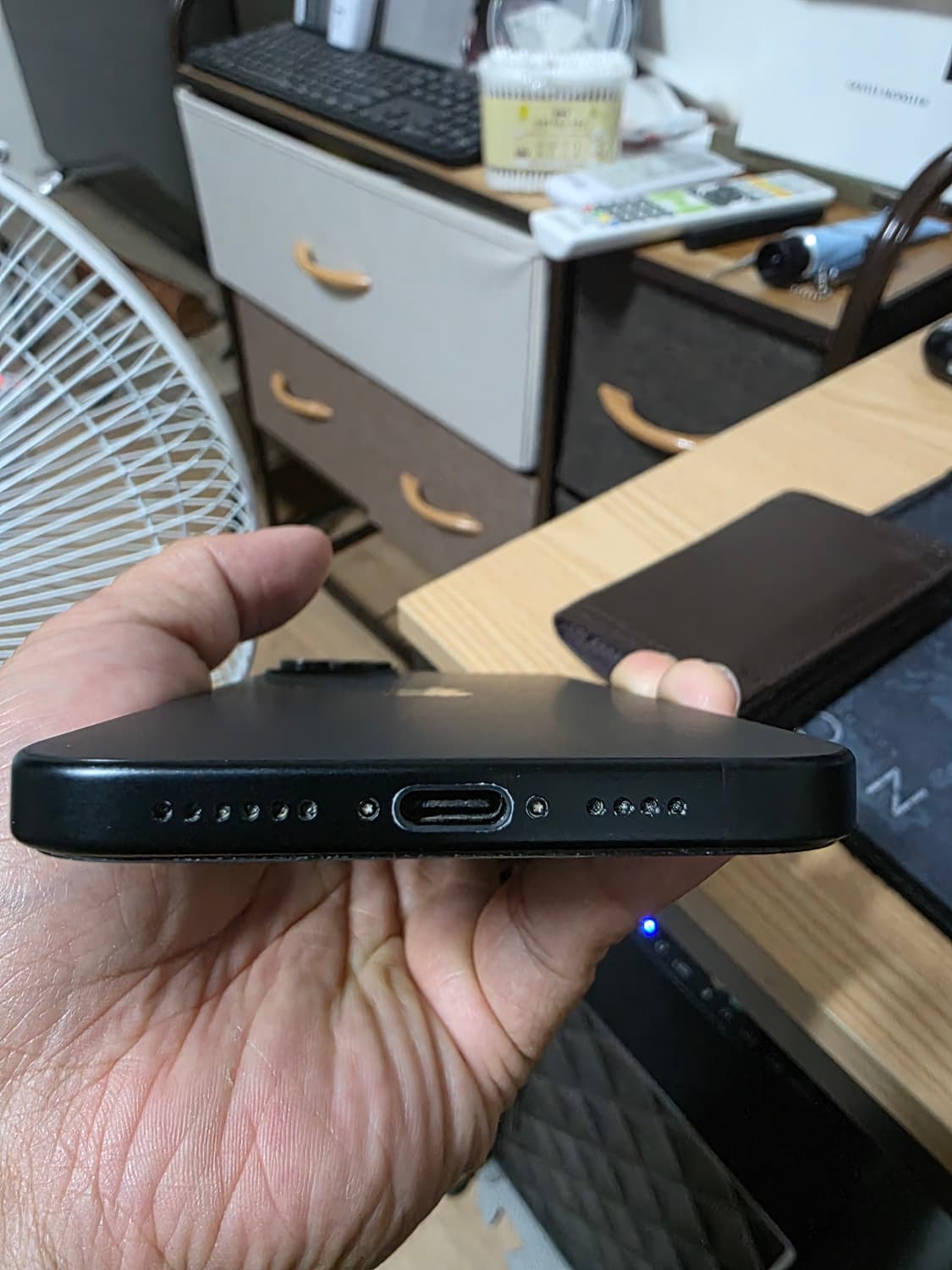 아이폰15플러스 블랙 128기가 판매합니다 상품이미지8