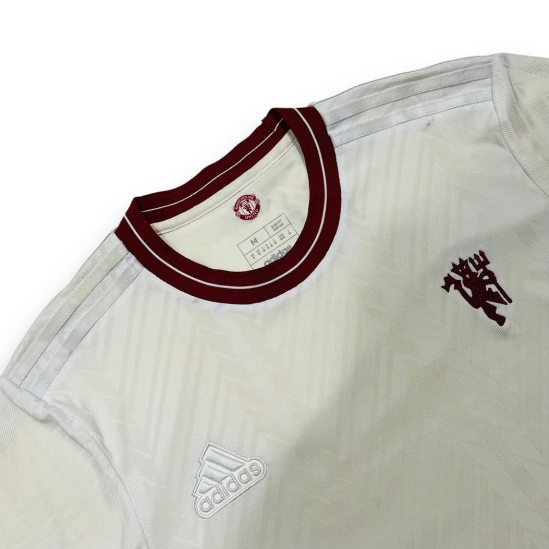 아디다스 맨체스터 유나이티드 라이프 스타일 축구 유니폼 상품이미지2